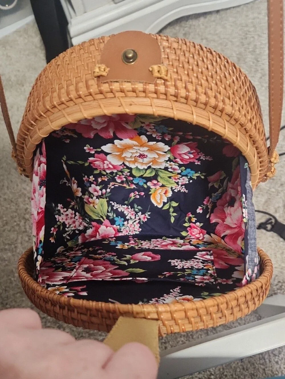 Round Woven Crossbody Bag in Brown